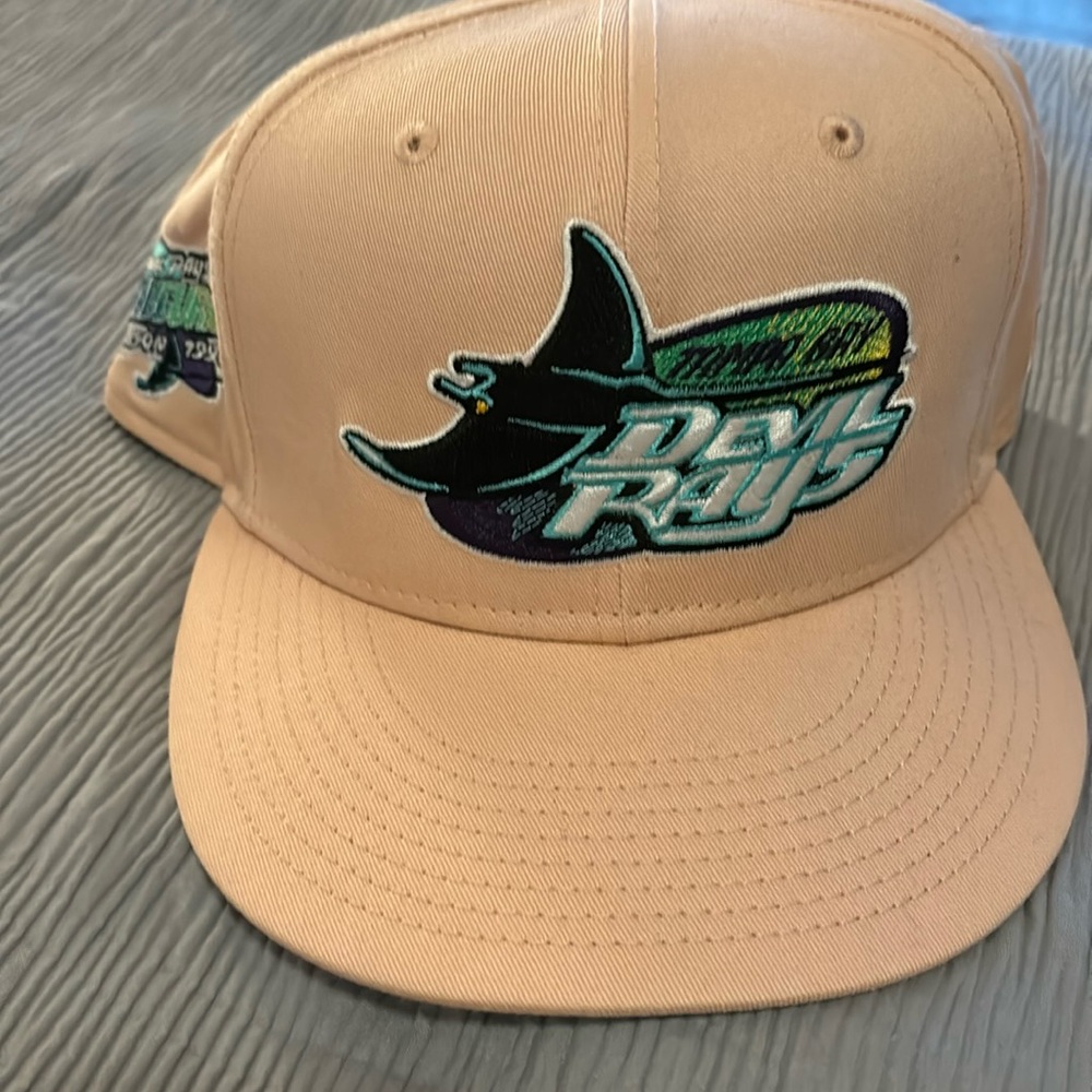 Rays Hat